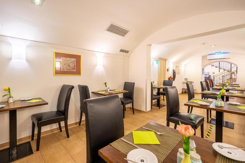 Hotel Am Schubertring - Resim 15