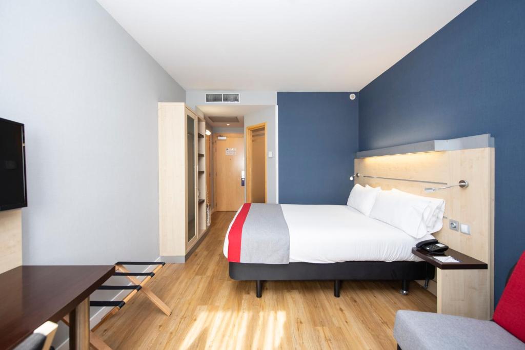 Holiday Inn Express Sant Cugat, an IHG Hotel, Sant Cugat del ...