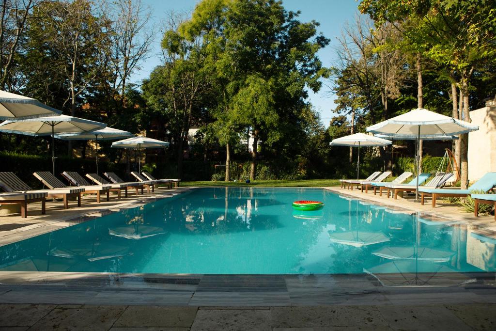 Swimmingpoolen hos eller tæt på Hotel Victoria