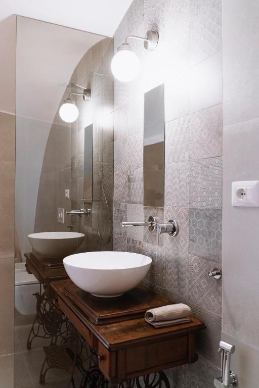 Łazienka w obiekcie INDE Á LA TERRE, GUEST HOUSE Locazione Turistica