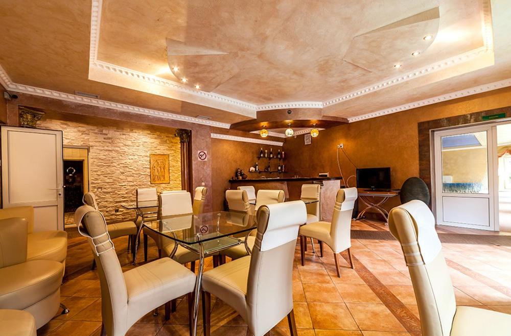 TV a/nebo společenská místnost v ubytování Olga Hotel SPA
