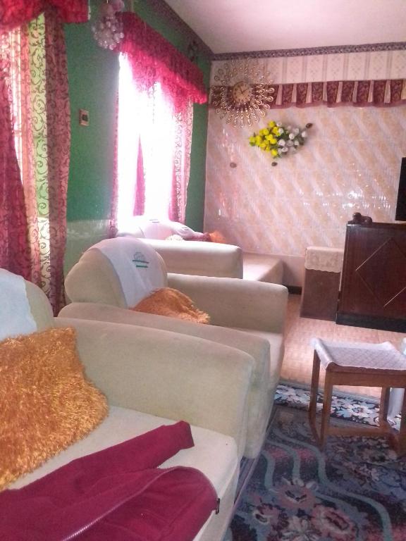 Posezení v ubytování BERNKISH HOMES