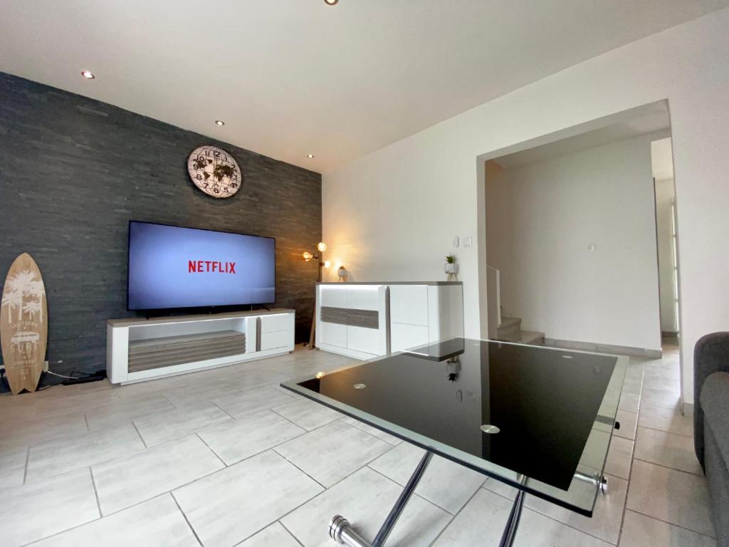 Maison Tommy - Three-Bedroom House