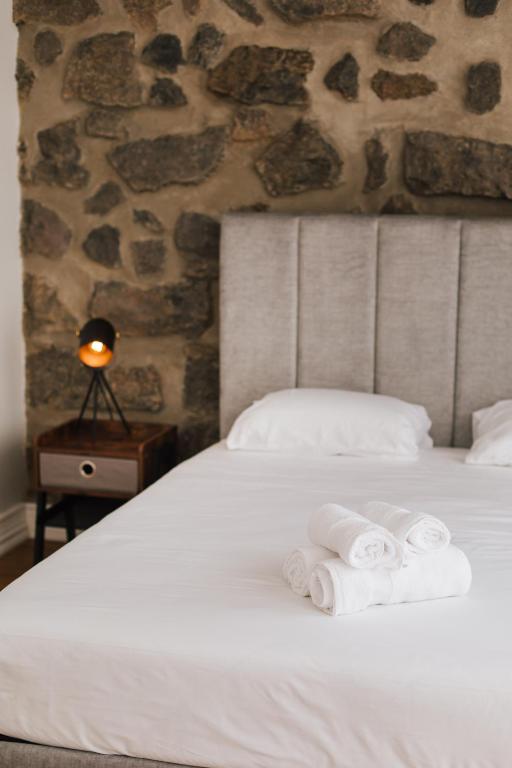 CITY STONE HOUSE - 16