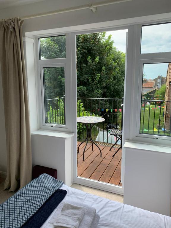 'Sandy Bottom' Broadstairs by the beach - Three-Bedroom House