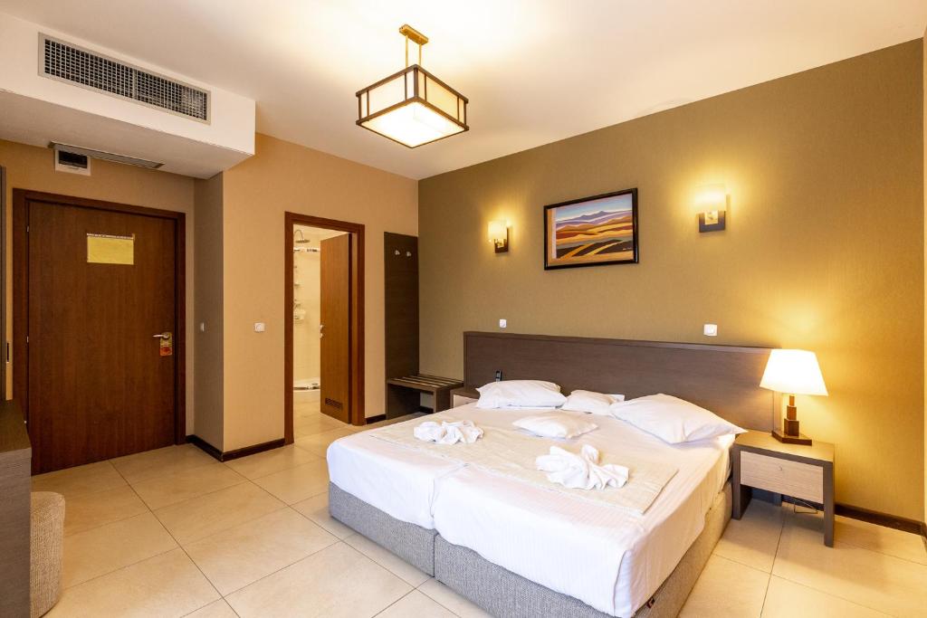 Hotel By Tony