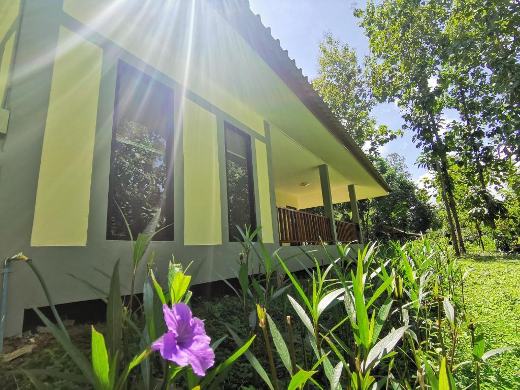 Home Garden Chaeson บ้านสวน ชวนฝัน - Deluxe King Room