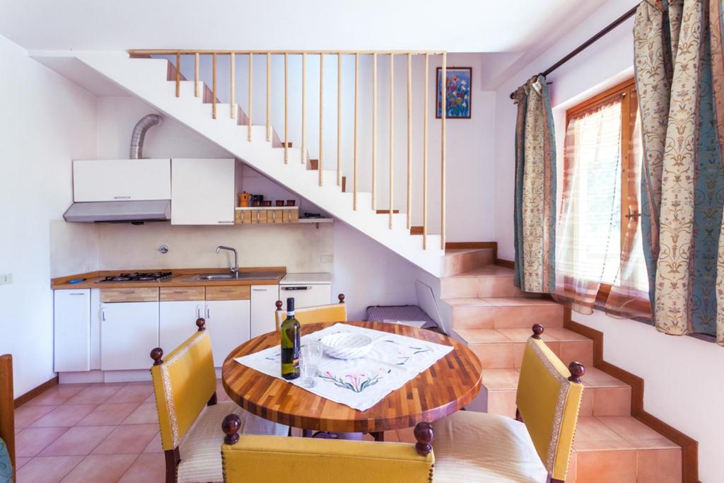 Kuchyň nebo kuchyňský kout v ubytování Agriturismo Cavendo Tutus