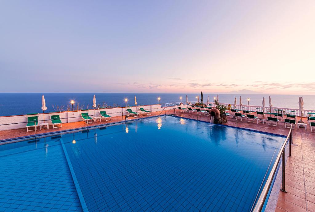 Piscina en o cerca de Hotel Grazia alla Scannella