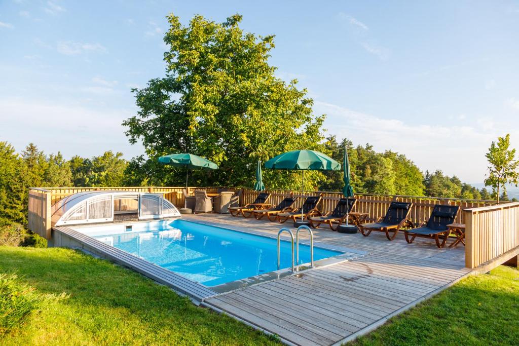 Bazén v ubytování Ferienhaus Pilch Hiasl nebo v jeho okolí