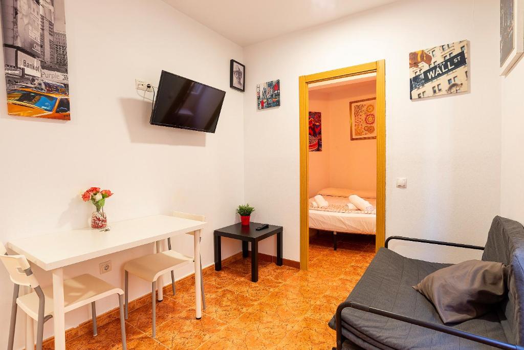 Postel nebo postele na pokoji v ubytování Soho Rooms CityCenter, Young People Only