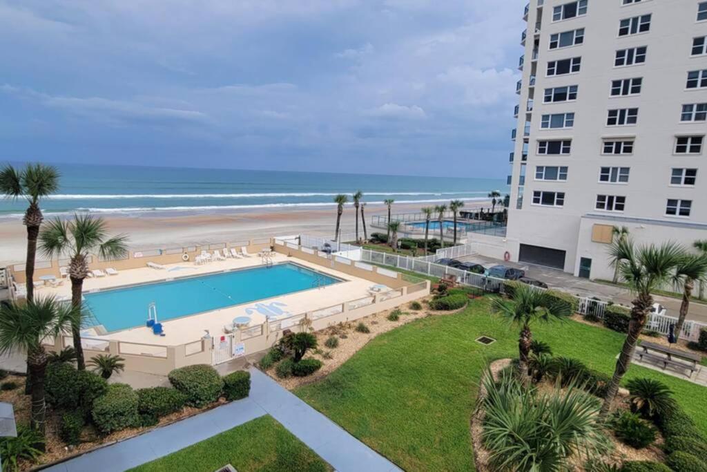 Beachfront/Ocean View Condo Daytona Beach, FL