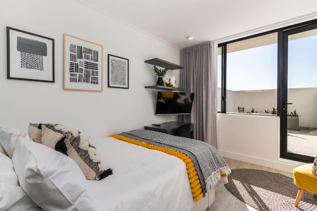 One On Albert Vibrant Woodstock Apartment with Private Patio Area