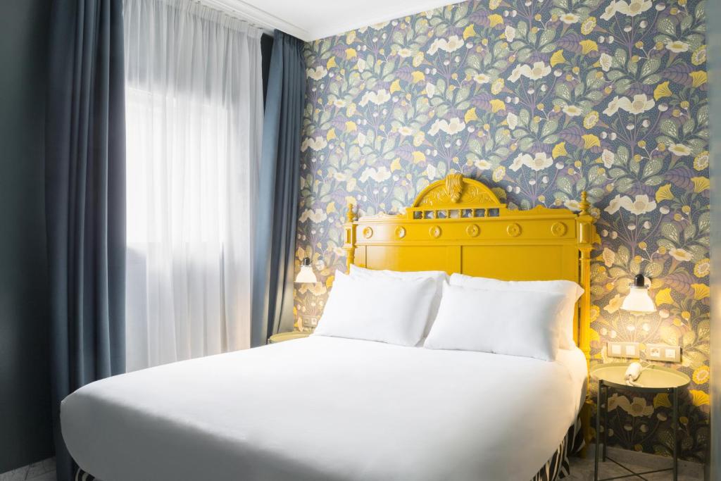 Petit Palace Puerta de Triana - Resim 40