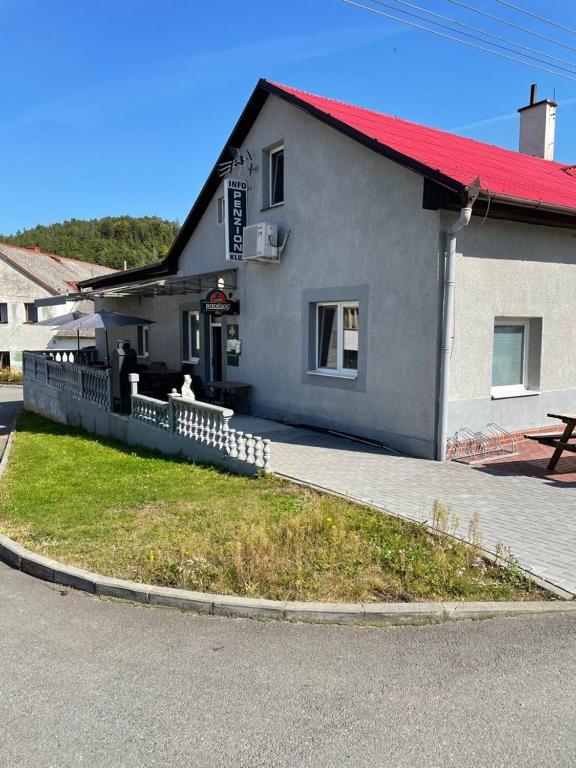 Budova, kde se ubytování v soukromí nachází