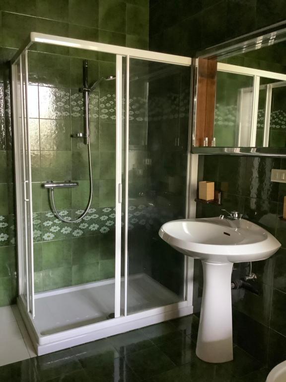 A bathroom at Marzola