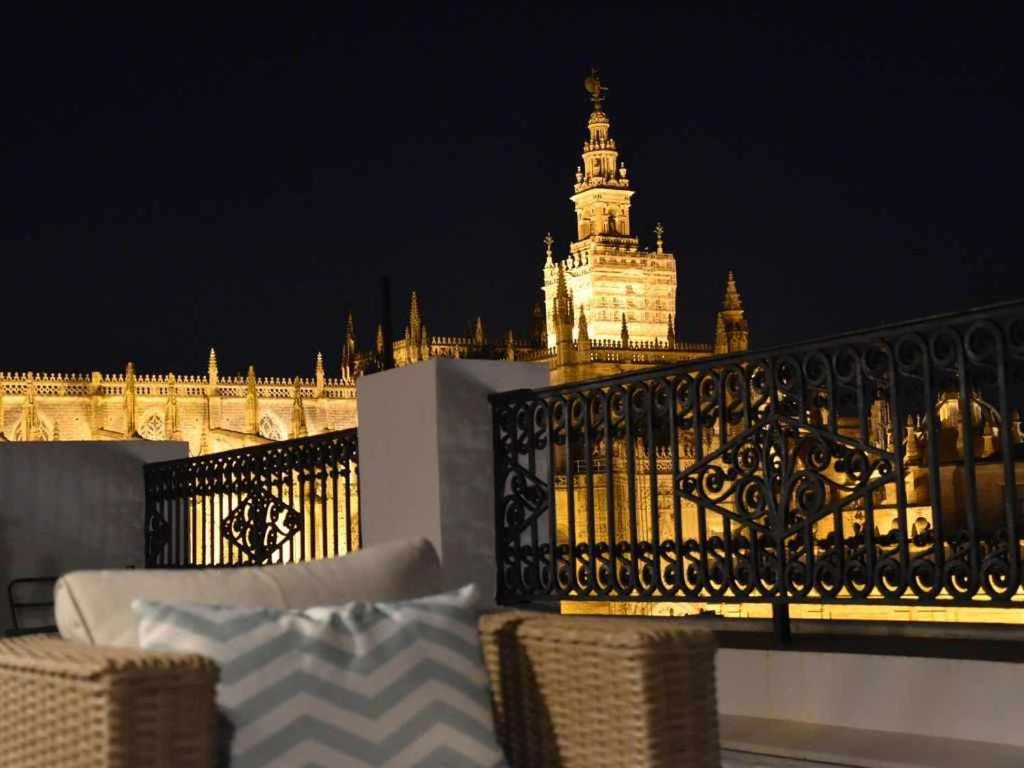Penthouse with Large Private Terrace with Views Cathedral ...