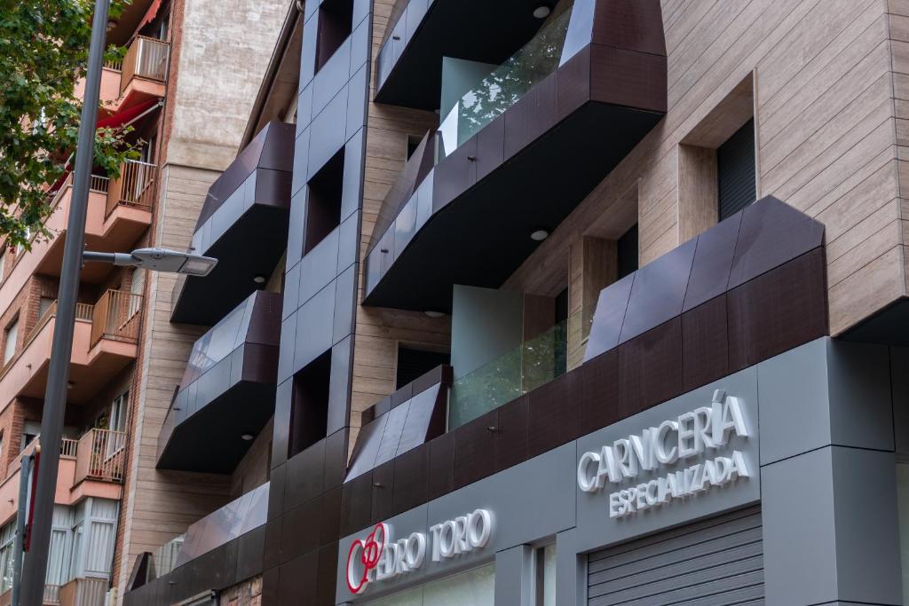 Budova, v ktorej sa apartmán nachádza