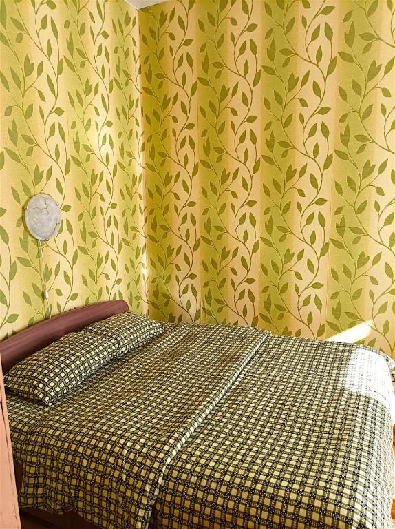 Apartment on Nevsky prospect 13 - Family Room With Balcony