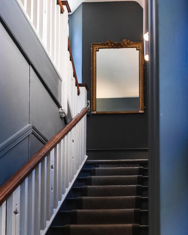 The Ginger Pig - Resim 22