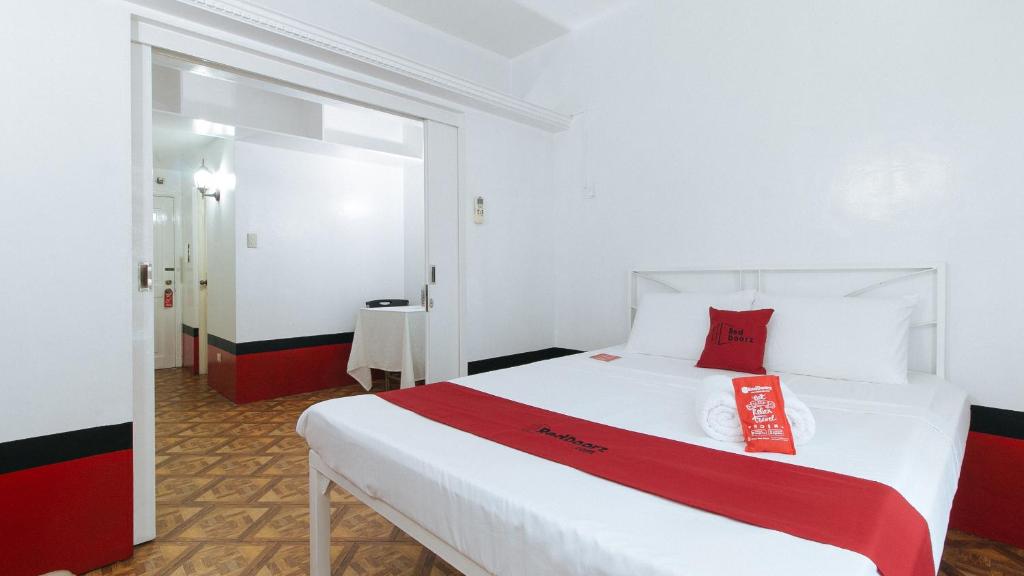 RedDoorz at The Providence Tower - 