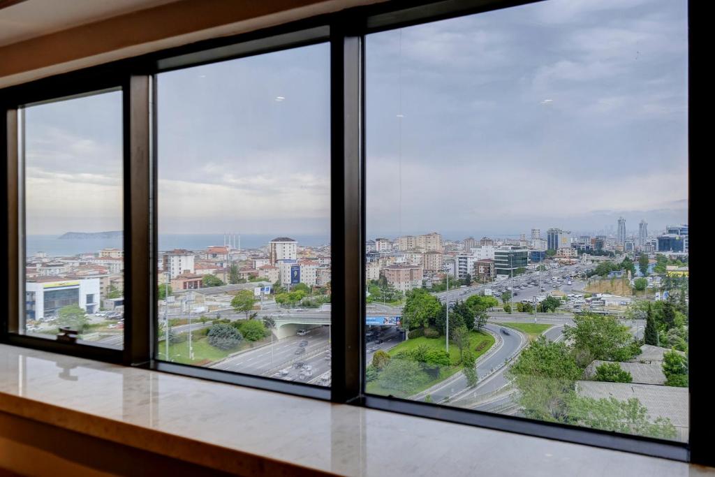 Days Hotel by Wyndham Istanbul Maltepe - Superior Room With Double Bed,