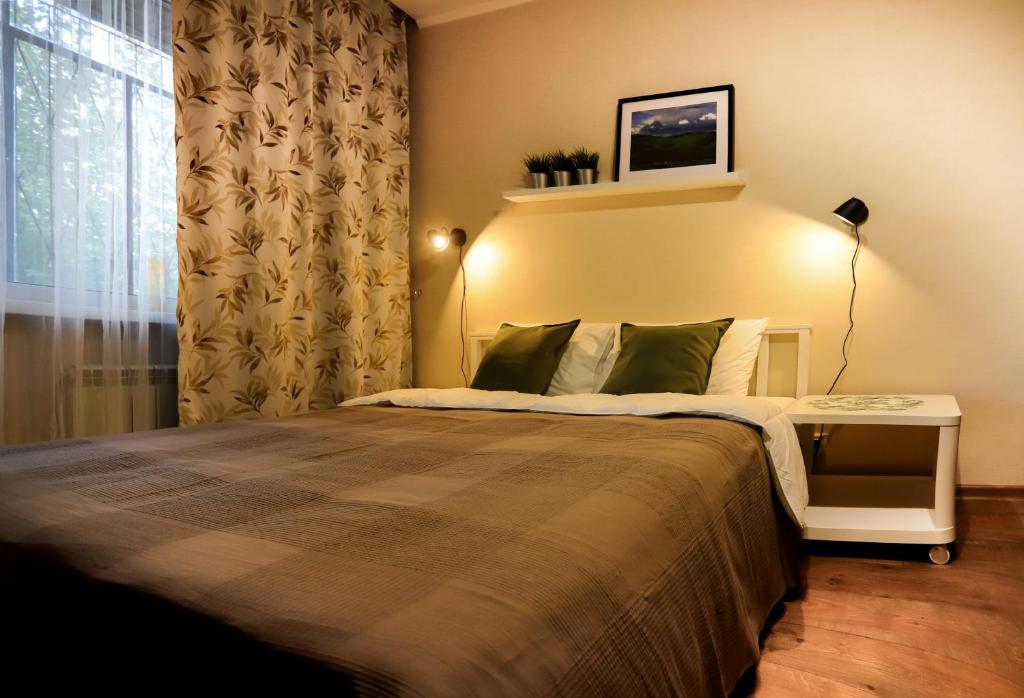 Apartment Ural at Svobodi 145A - Apartamento Con Balcón
