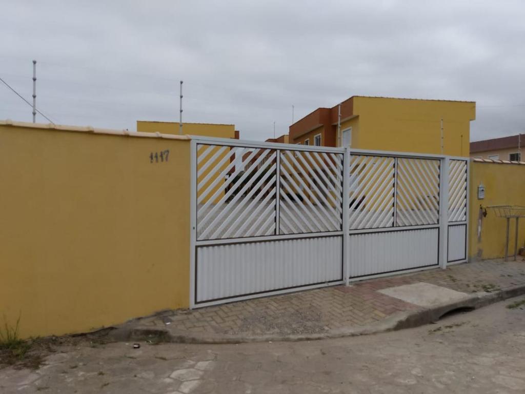 Casa na praia - Balneário Gaivotas - Housity