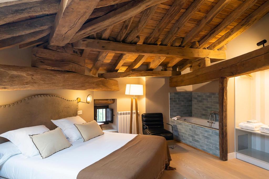 Hotel Palacio De Luko - Suite With Spa Bath