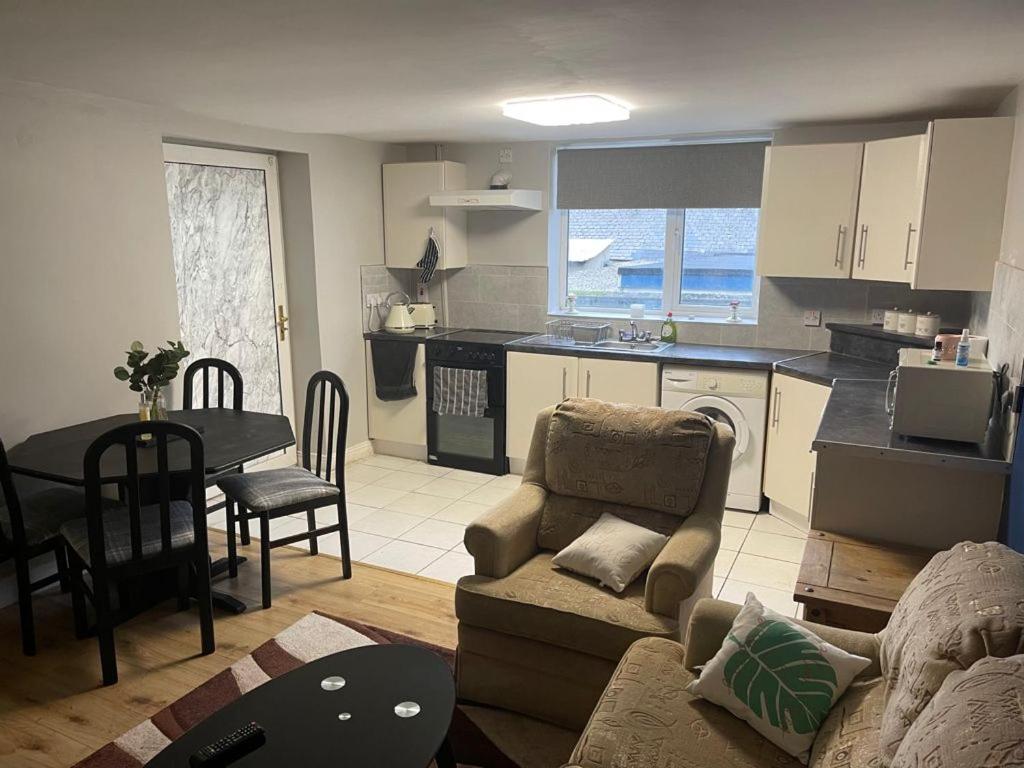 Login house A - One-Bedroom Apartment
