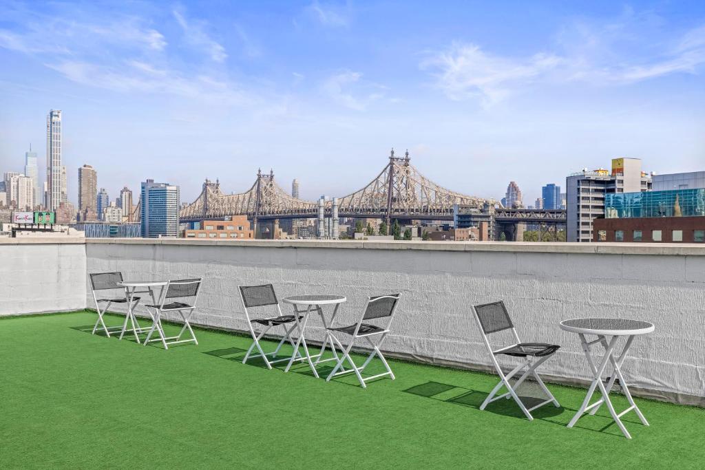 LIC Hotel, Queens – Updated 2024 Prices