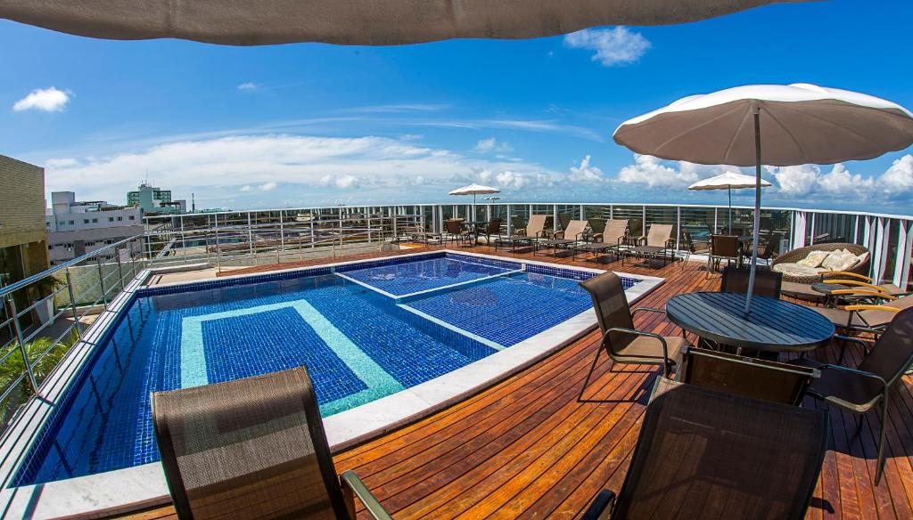 A piscina localizada em Laguna Praia Hotel ou nos arredores