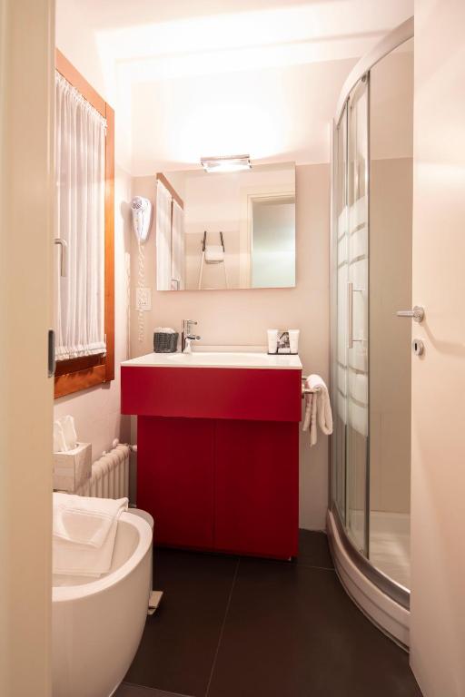 Ca' della Scimmia - Rialto - Venice - 16