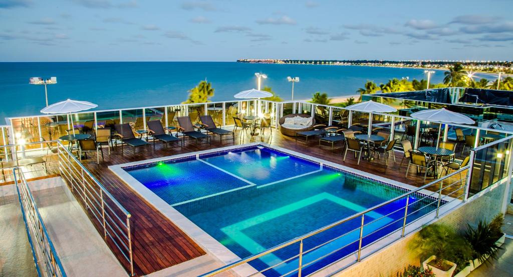 A piscina localizada em Laguna Praia Hotel ou nos arredores