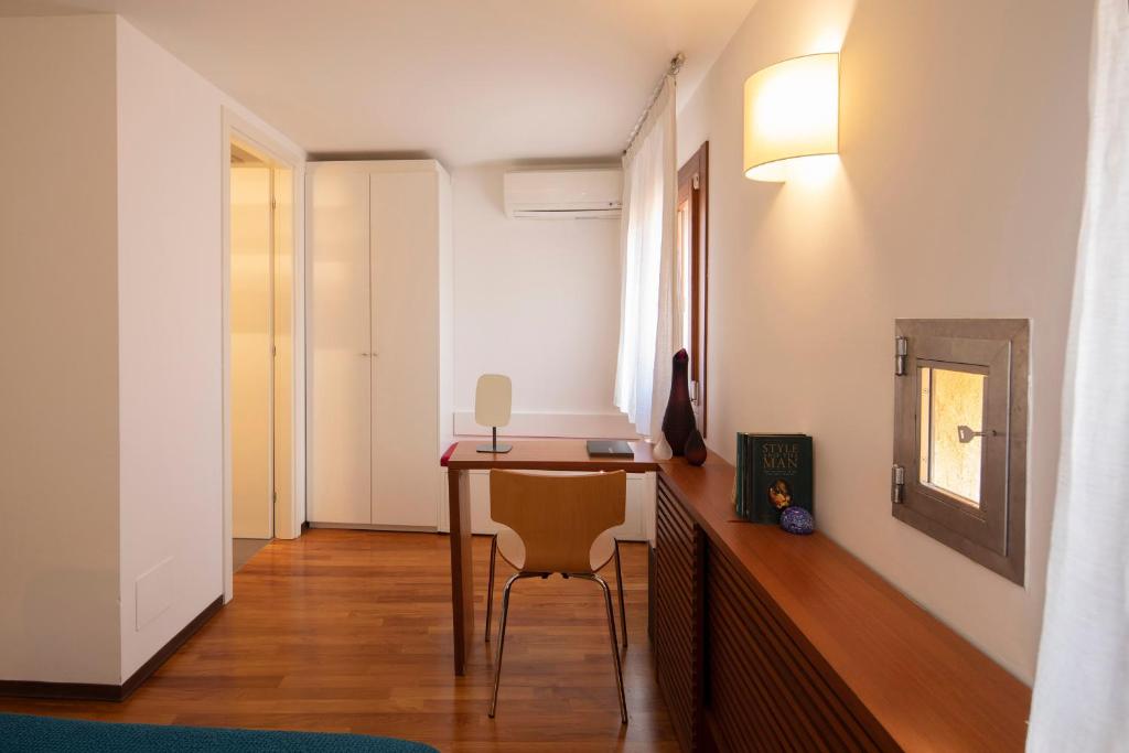 Ca' della Scimmia - Rialto - Venice - 12