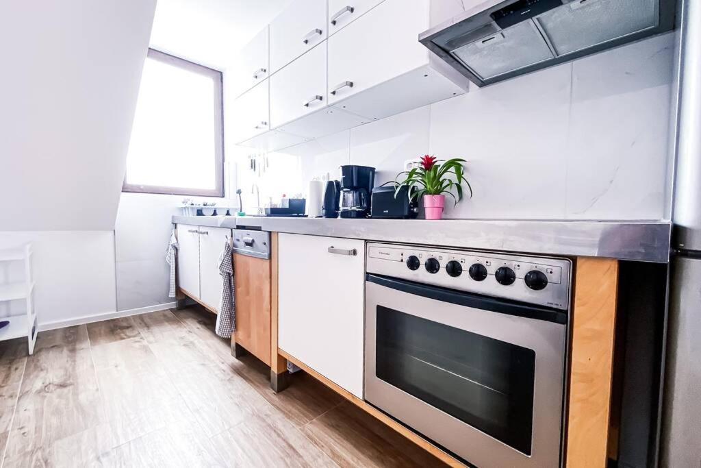 Modern sanierte Wohnung mit 5 Einzelbetten in Leipzig-Plagwitz