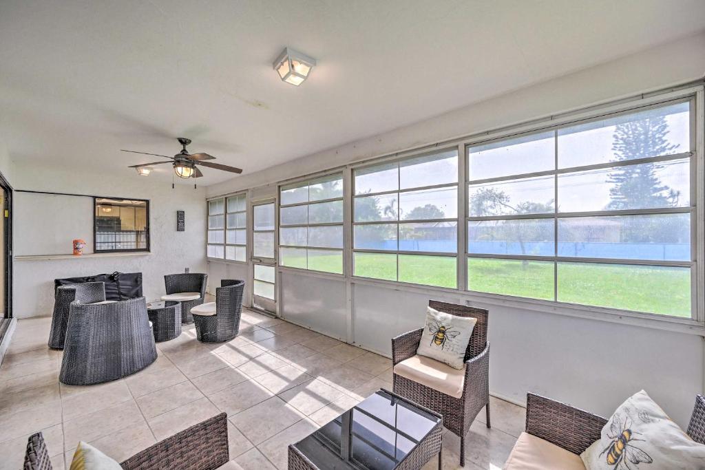 PetFriendly Cape Coral Escape by Bike Trails, Cape Coral (updated