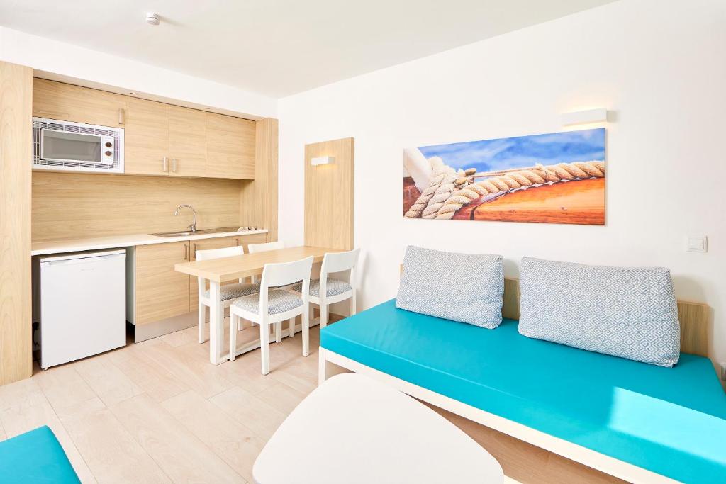 Kuchyň nebo kuchyňský kout v ubytování Apartamento de un Dormitorio Vista mar