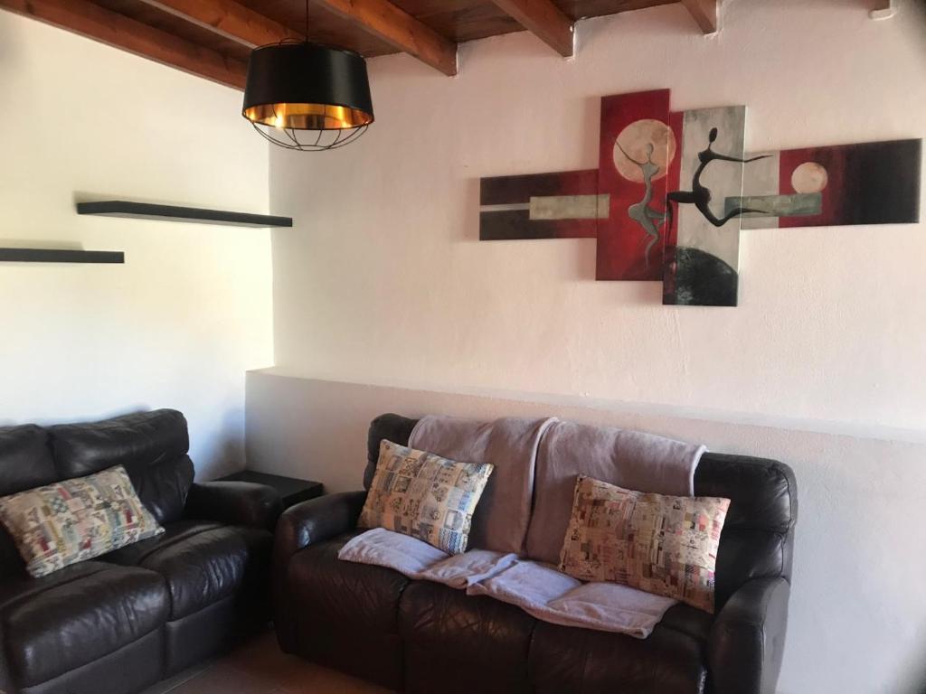 Posezení v ubytování Villa Tania - Villa independiente con piscina privada