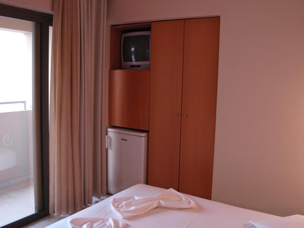 Postel nebo postele na pokoji v ubytování Saint Constantine Hotel