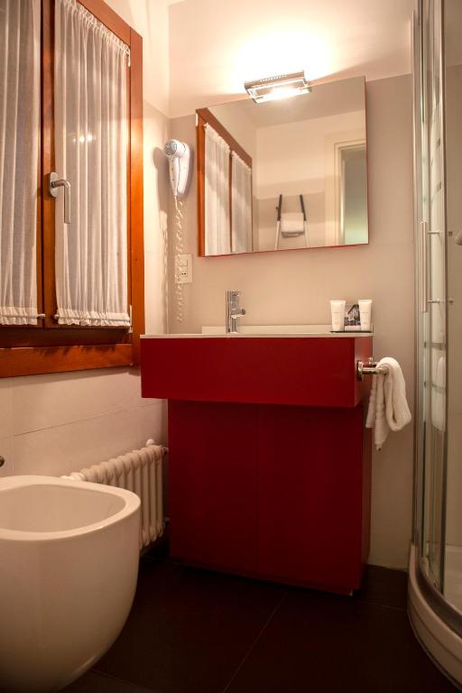 Ca' della Scimmia - Rialto - Venice - 19