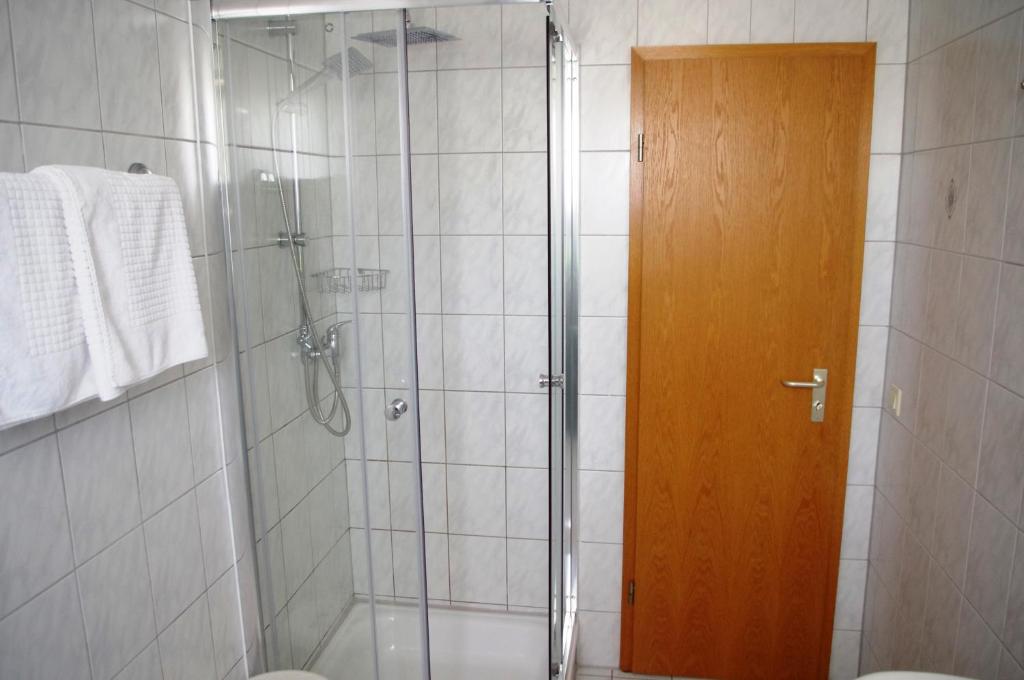 Koupelna v ubytování Hotel Gasthof zum Walfisch