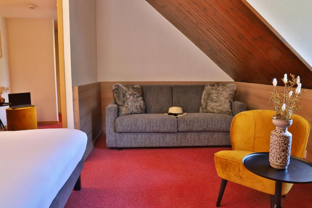 Posezení v ubytování SOWELL HOTELS Mont Blanc et SPA