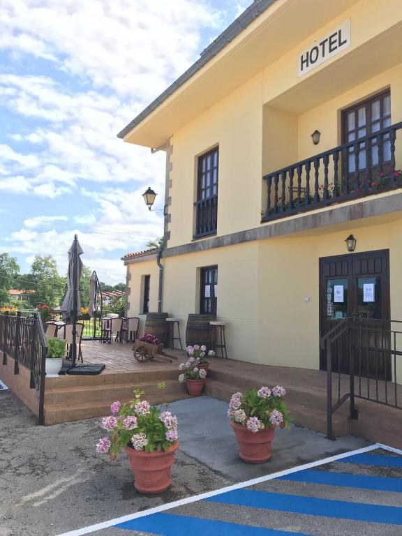 Budova, v ktorej sa hotel nachádza