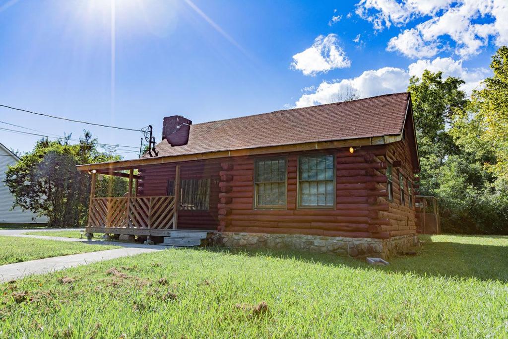 Authentic log Cabin mins from chatts best sites, Chattanooga – Updated 2022  Prices