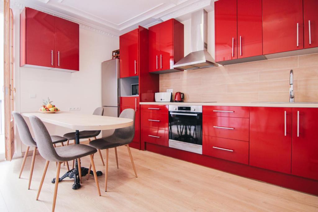 Kuchyňa alebo kuchynka v ubytovaní HA Balmes Terrace Apartments