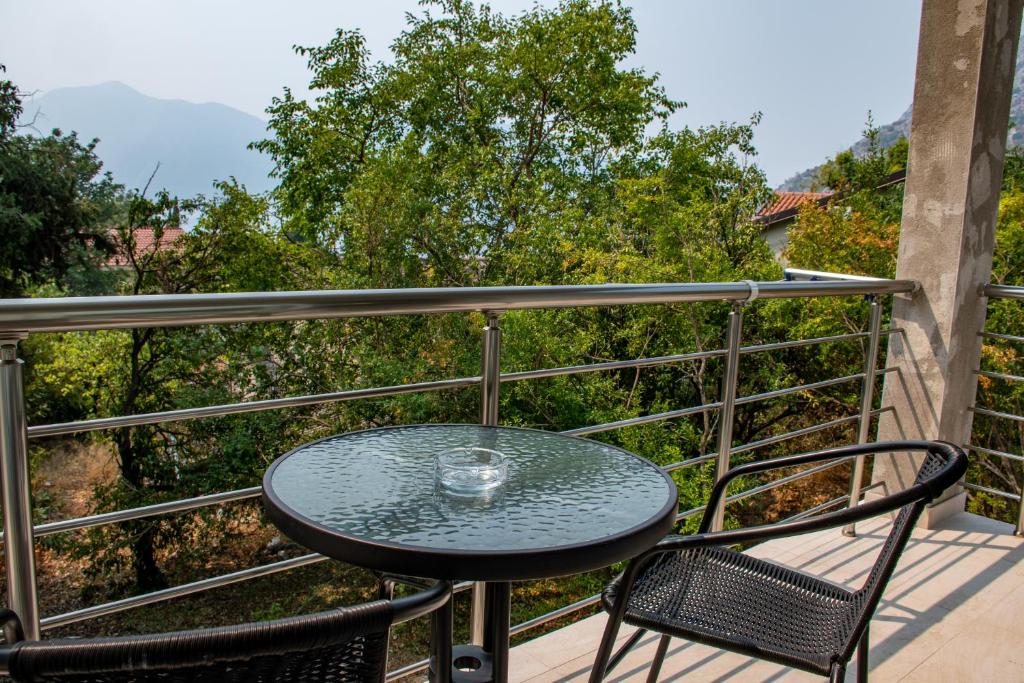 Bay Leaf Apartments, Kotor (updated prices 2024)
