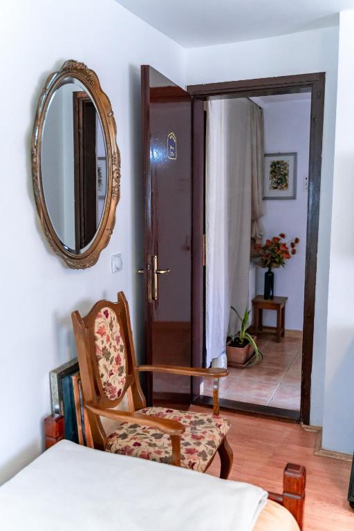 Vila Mila - Quarto Triplo Com Vista Da Piscina