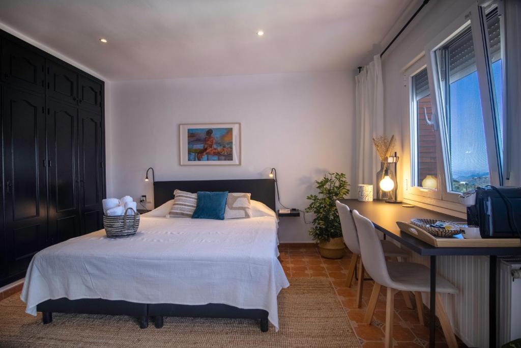 Malaga Hills Boutique Wellness and Hikers Eco-Hotel Adults Only - Habitación King Con Balcón