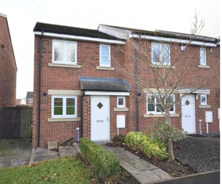 Brockwell - 2 Bed Modern Home, Near City Centre